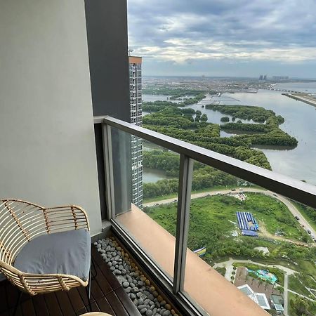 Gold Coast Apartemen Pik By Dluxx ジャカルタ エクステリア 写真